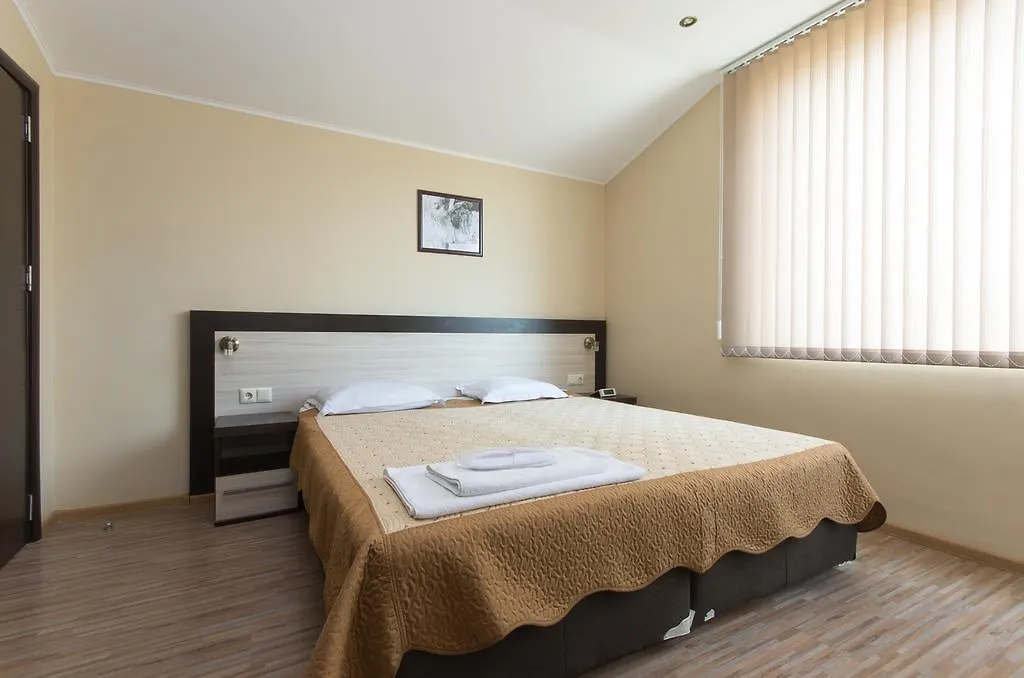 Guest House La Casa Varna 3*,  Bulgaria